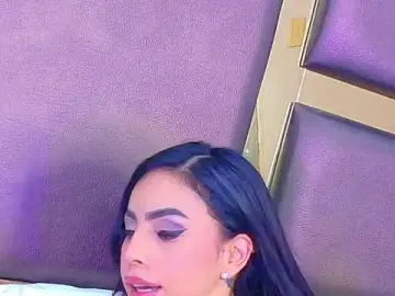 Stripchat Adult Webcams of GiahDaniels