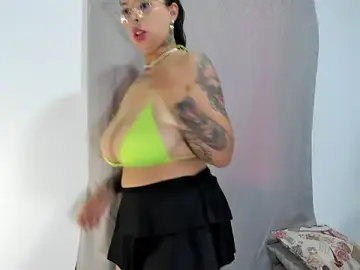 Stripchat Watch Live Sex Cams of PaolaFuckDani