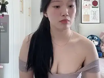 Stripchat Adult Webcam of --bee--