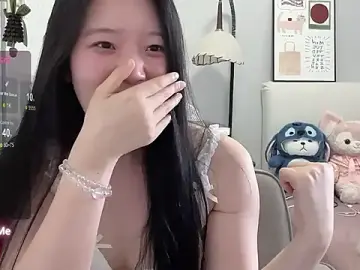 Stripchat Free Porn Cam of --bee--