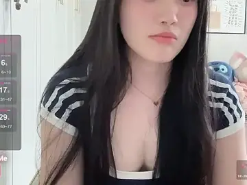 Stripchat Sex Chat of --bee--