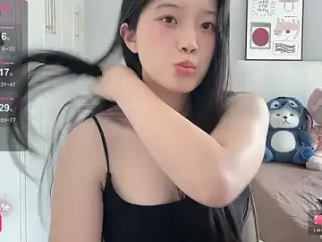Stripchat Live Sex of --bee--