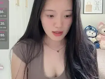 Stripchat Live Sex Cam of --bee--