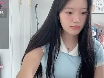 Stripchat Free Live Porn of --bee--