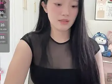 Stripchat Sex Cam of --bee--