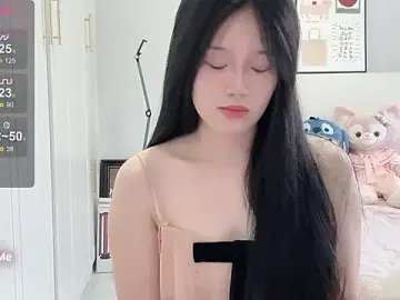 Stripchat Sex Cam of --bee--