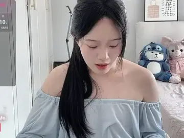 Stripchat Adult Video Chat of --bee--
