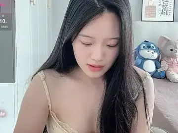 Stripchat Sex Cam of --bee--