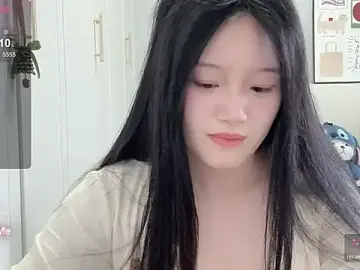 Stripchat Free Porn Cam of --bee--