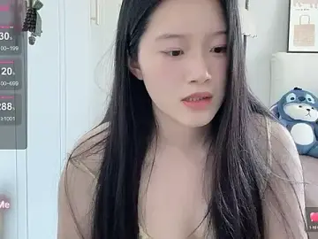 Stripchat Live Porn of --bee--