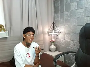 Stripchat Adult Video Chat of Alan_Cute18