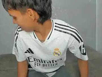 Stripchat Nude Webcam of pelusos_mens