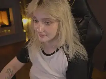 Stripchat Live Porn of ELLIEJAY