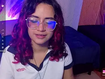 Stripchat Nude Webcam of kristen_tay