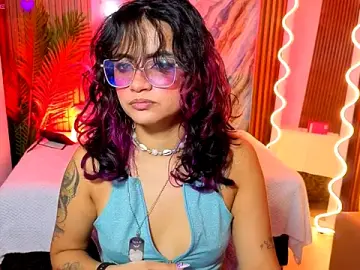 Stripchat Live Sex Cam of kristen_tay