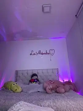 Stripchat Free Live Porn of alee_lenoxx