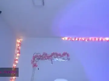 Stripchat Live Sex of alee_lenoxx