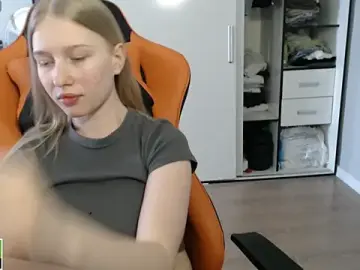 Stripchat Nude Webcam of crystalyss