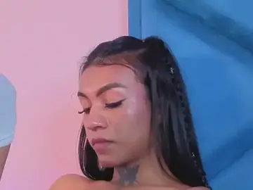 Stripchat Adult Webcams of Kaataleya_horny