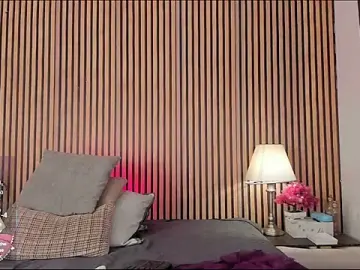 Stripchat Free Porn Cam of keeyla_stone