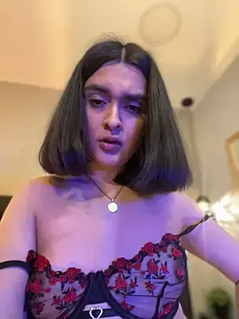 Stripchat Adult Webcam of MiahWindsor