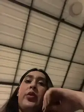 Stripchat Free Live Porn of MiahWindsor