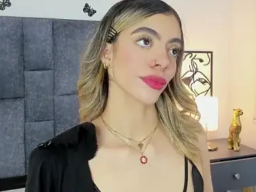 Stripchat Live Sex of Violetta_Ficher