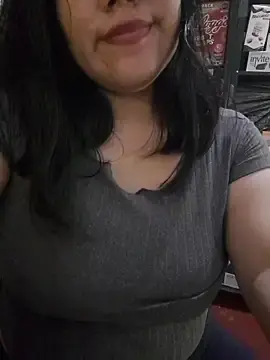 Stripchat Live Sex Cam of Kalani_Engel