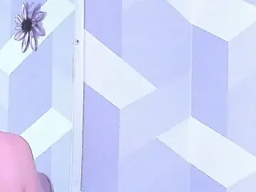 Stripchat Live Sex Cam of KylieMonnett