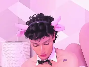 Stripchat Live Sex of KylieMonnett