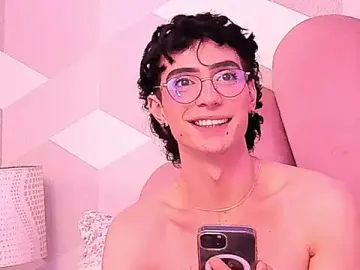 Stripchat Live Sex of KylieMonnett