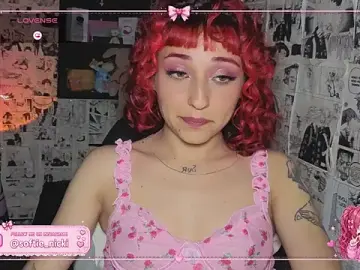 Stripchat Adult Webcam of NickiYoung