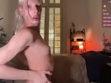 Stripchat Best Webcam of AliceSnowCatt
