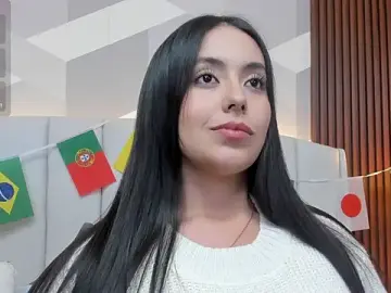 Stripchat Free Live Porn of Julietasantos__