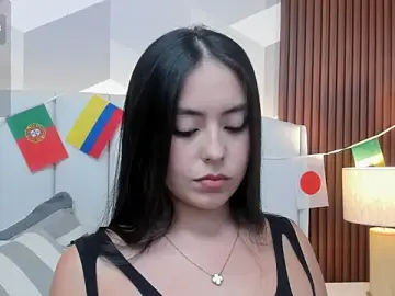 Stripchat Free Live Porn of Julietasantos__