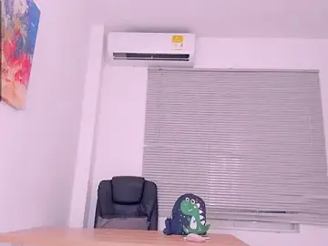 Stripchat Best live sex cam show of Santy_carrington