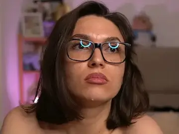 Stripchat Free Live Porn of Mona_Lisss