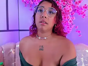 Stripchat Free Porn Cam of Olivejoness