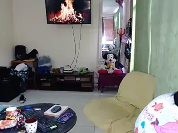 Stripchat Free Porn Cam of Sashaferrari2000