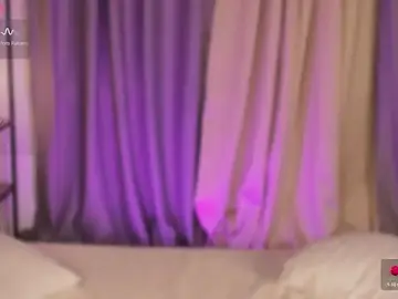 Stripchat Sex Cam of lynda_west