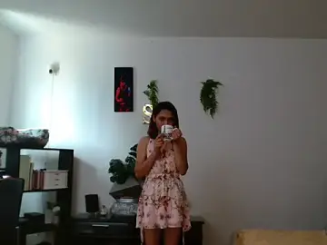 Stripchat Free Porn Cam of SKARLETEEN