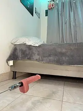 Stripchat Free Porn Cam of alejo_cute