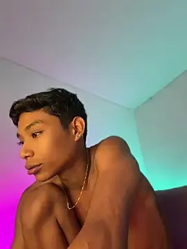 Stripchat Live Porn of alejo_cute