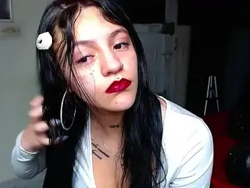 Stripchat Watch Live Sex Cams of Violettasquirt