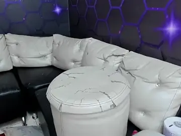 Stripchat Watch Live Sex Cams of Blow2job-Lat