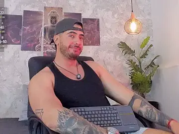 Stripchat Live Sex Cam of Nate_franco