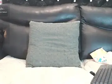 Stripchat Free Live Porn of Sophia_smith0