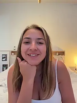 Stripchat Free Porn Cam of looloopaul