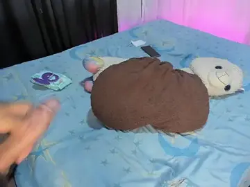 Stripchat Sex Cam of 6_bunny_9