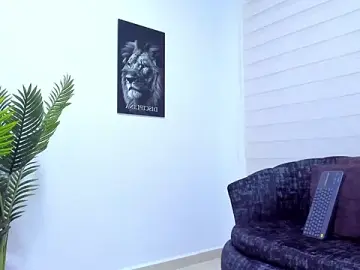 Stripchat Live Porn of JuniorMorris_